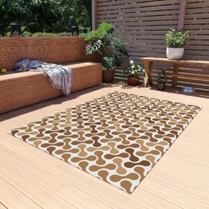 Brown and White Pebble Pattern Rug